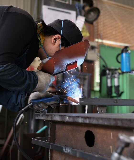 美並製作所について
